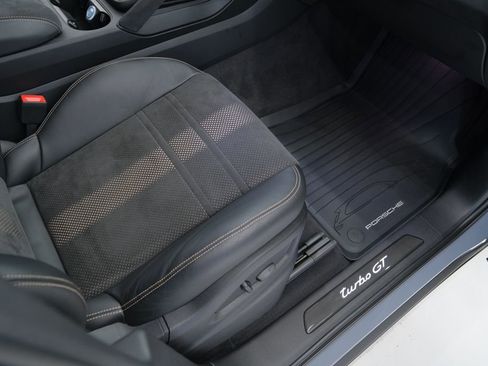 Used 2023 Porsche Cayenne Turbo GT AWD/4WD image 16