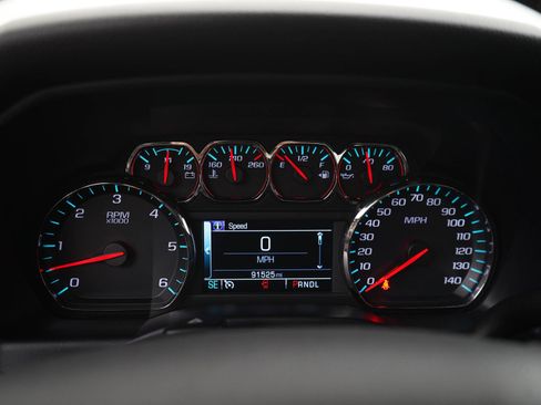 Used 2019 Chevrolet Silverado 1500 LT AWD/4WD image 27