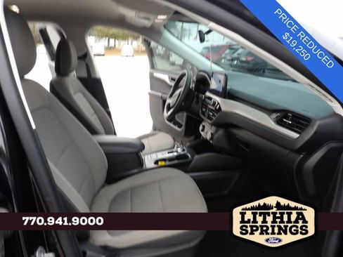Certified 2022 Ford Escape SE image 32