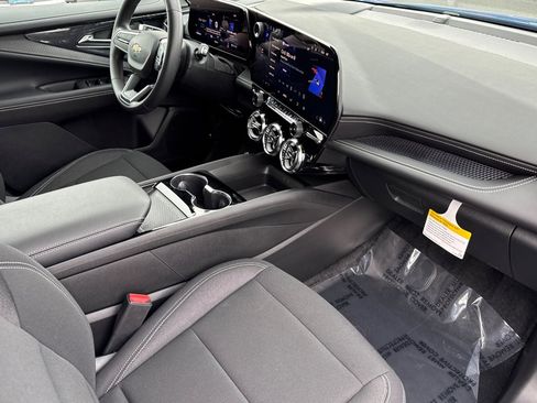 Used 2026 Chevrolet Blazer EV LT image 19
