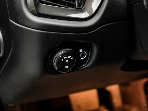 Used 2016 Aston Martin Vanquish V12 1 OF 84 Carbon Edition Car image 77