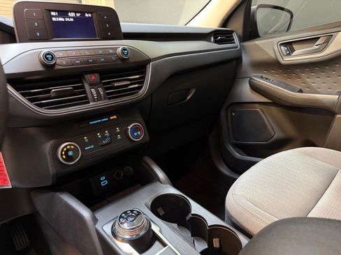 Used 2020 Ford Escape S image 26