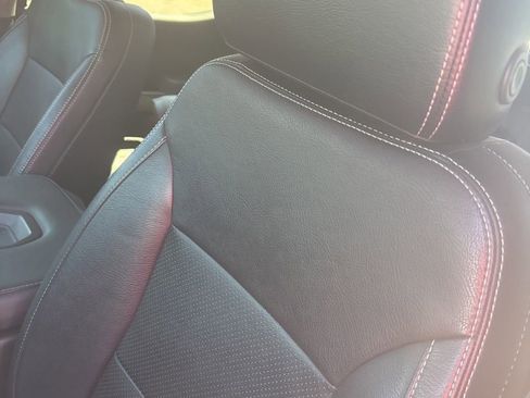 Used 2019 Chevrolet Silverado 1500 LT w/ Texas Edition image 11