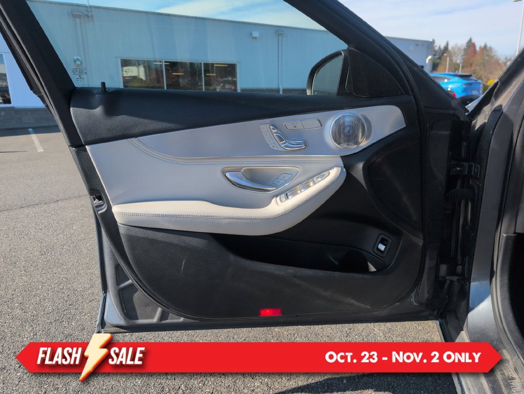 Used 2015 Mercedes-Benz C 300 4MATIC Sedan image 15