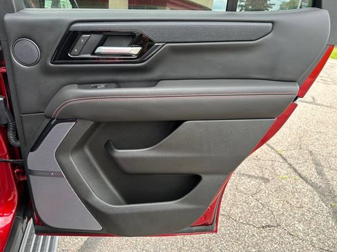 New 2026 GMC Yukon AT4 Ultimate w/ LPO, Floor Liner Package AWD/4WD image 50