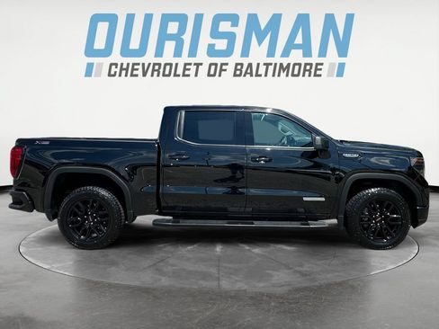 Used 2024 GMC Sierra 1500 Elevation w/ LPO, Elevation Black Package AWD/4WD image 7