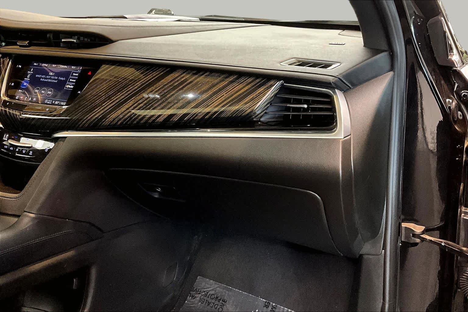 Used 2024 Cadillac XT6 Premium Luxury FWD image 19