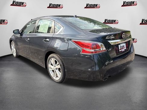 Used 2015 Nissan Altima 2.5 SV w/ Convenience Package FWD image 7