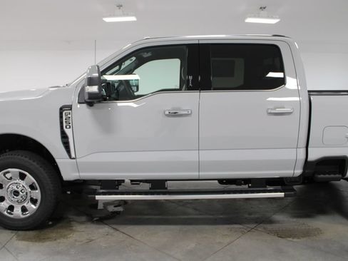 New 2026 Ford F250 Lariat w/ Chrome Package AWD/4WD image 5