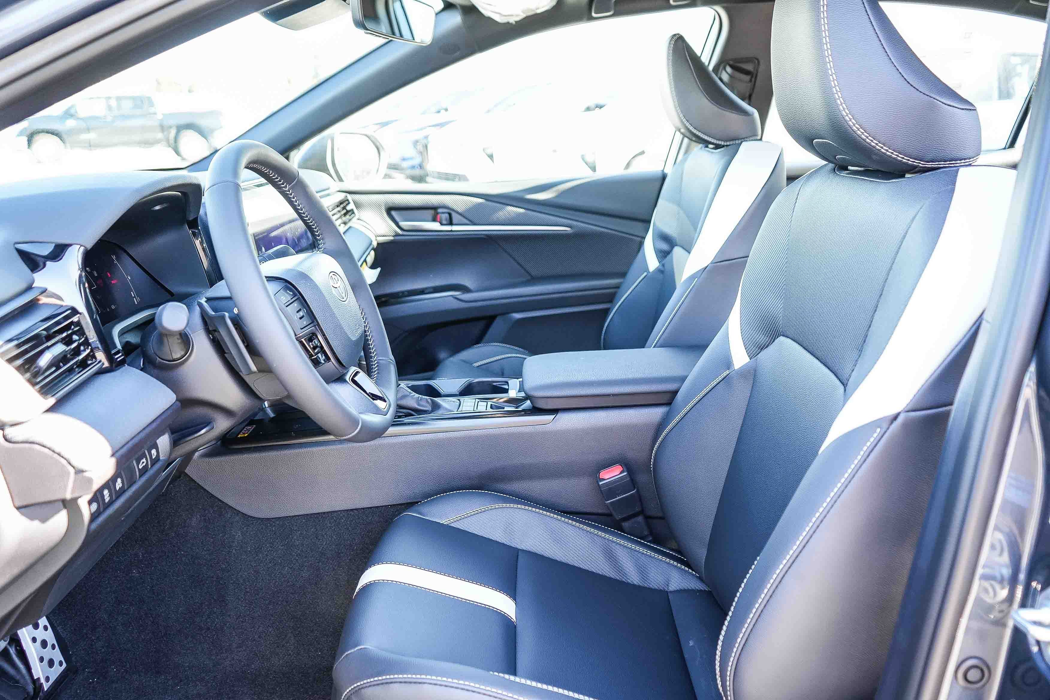 New 2026 Toyota Camry SE FWD image 20