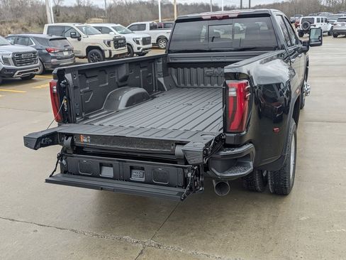 New 2026 GMC Sierra 3500 Denali Ultimate image 13