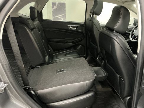 Used 2022 Ford Edge Titanium AWD/4WD image 28