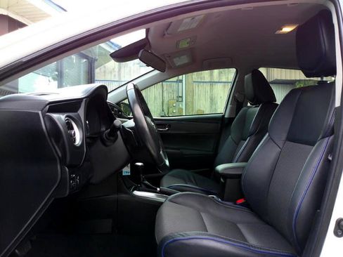 Used 2019 Toyota Corolla SE image 12