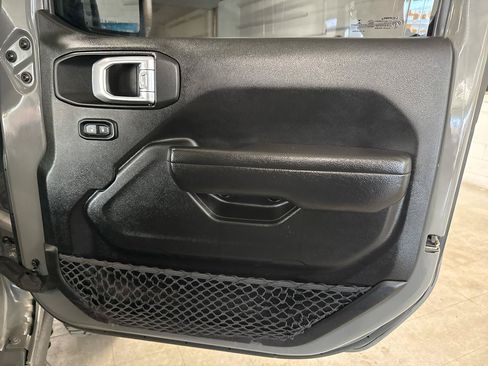 Used 2022 Jeep Gladiator Sport AWD/4WD image 53