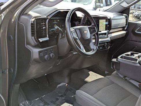 Certified 2023 Chevrolet Silverado 1500 LT AWD/4WD image 11