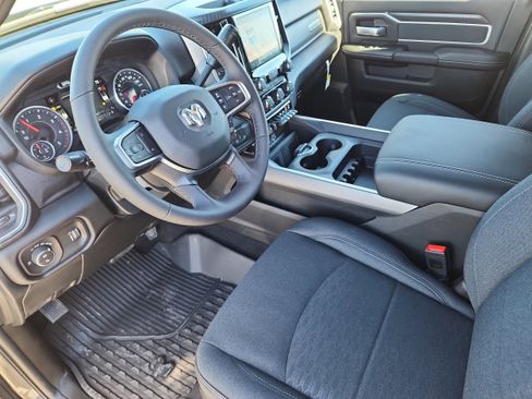 New 2026 RAM 2500 Big Horn AWD/4WD image 10
