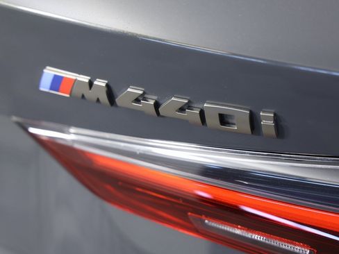 Used 2023 BMW 440i xDrive Convertible w/ Premium Package image 12