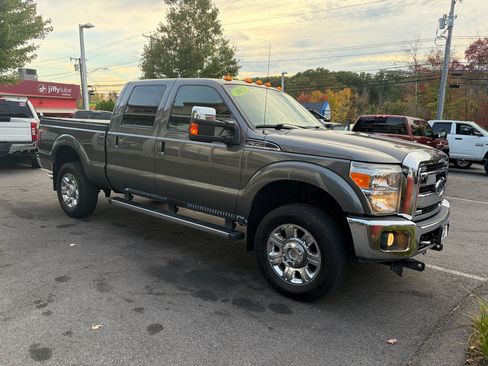 Used 2013 Ford F350 Lariat w/ Lariat Ultimate Pkg image 4