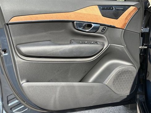 Used 2022 Volvo XC90 T8 Inscription Expression w/ Advanced Package image 10