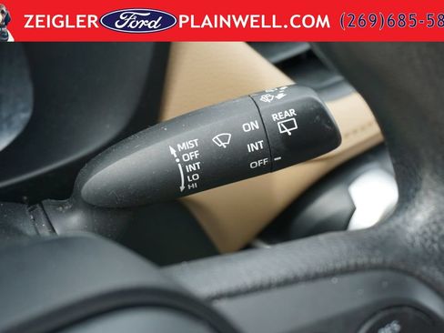 Used 2023 Toyota RAV4 LE AWD/4WD image 24
