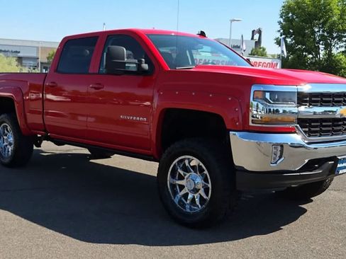 Used 2017 Chevrolet Silverado 1500 LT w/ All Star Edition AWD/4WD image 2