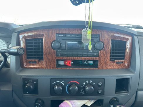 Used 2006 Dodge Ram 1500 Truck SLT w/ Trailer Tow Group image 7