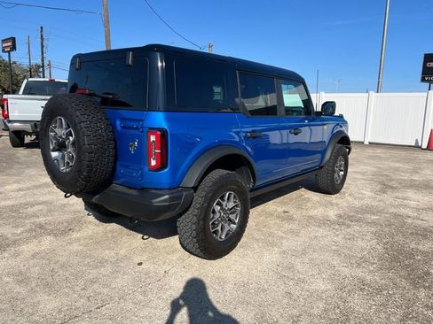 Used 2024 Ford Bronco Badlands image 3