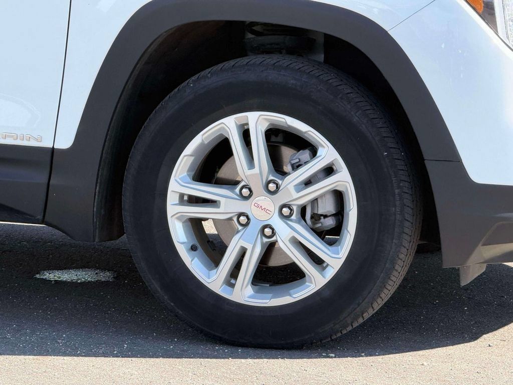 Used 2022 GMC Terrain SLE w/ Driver Convenience Package AWD/4WD image 7