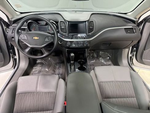 Used 2019 Chevrolet Impala LS FWD image 13
