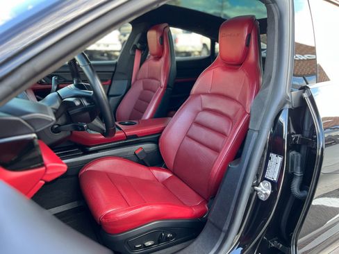 Used 2021 Porsche Taycan Turbo S image 21