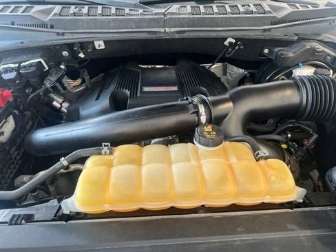 Used 2018 Ford F150 Raptor w/ Equipment Group 802A Luxury AWD/4WD image 32