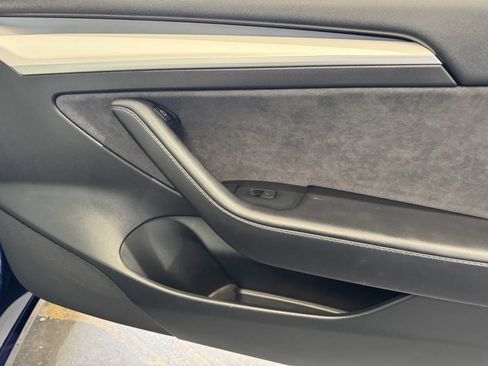 Used 2023 Tesla Model 3 Standard Range RWD image 7