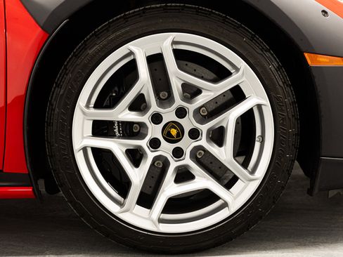 Used 2023 Lamborghini Huracan Sterrato image 25