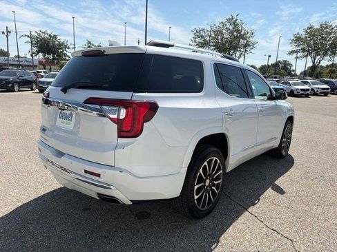 Used 2020 GMC Acadia Denali w/ Technology Package FWD image 5
