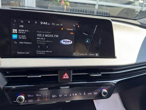 Used 2022 Kia EV6 Light RWD image 13