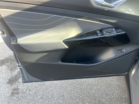 New 2025 Volkswagen ID.4 Pro S image 15