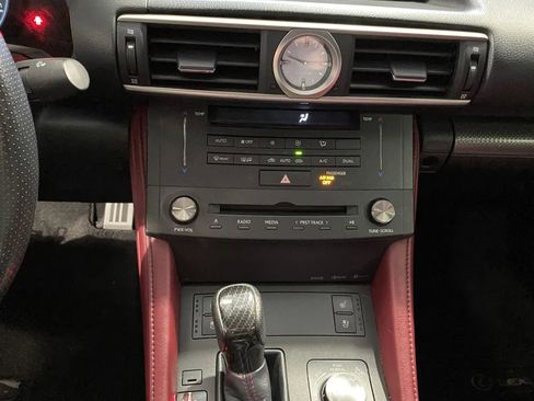 Used 2017 Lexus RC 200t F Sport image 15