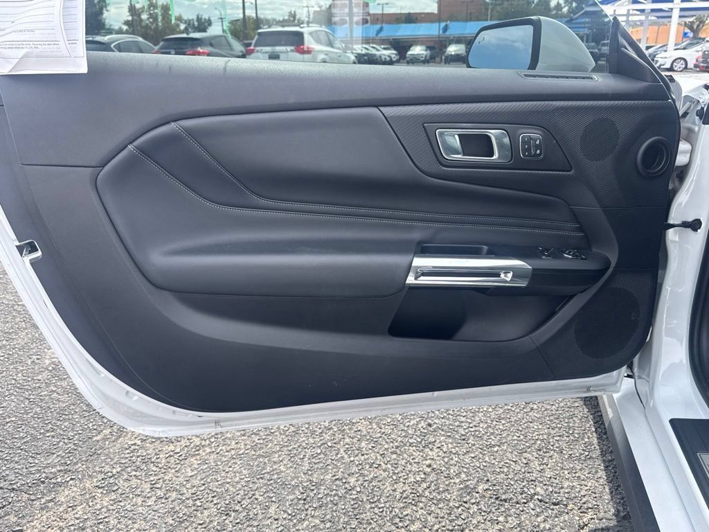 Used 2025 Ford Mustang Premium RWD image 10