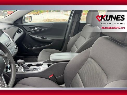 Used 2024 Chevrolet Malibu LT FWD image 8