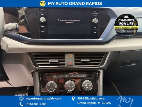 Used 2023 Volkswagen Taos SE w/ Panoramic Sunroof Package AWD/4WD image 20