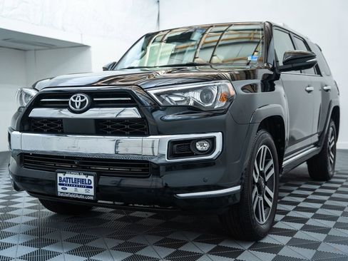 Used 2023 Toyota 4Runner Limited RWD image 3