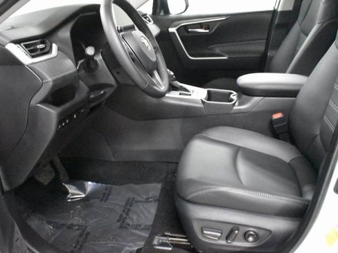 Used 2024 Toyota RAV4 XLE Premium image 12