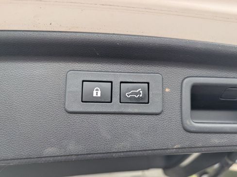 Used 2019 Subaru Forester Premium image 27