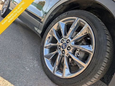 Used 2015 Ford Escape SE w/ SE Chrome Package image 7