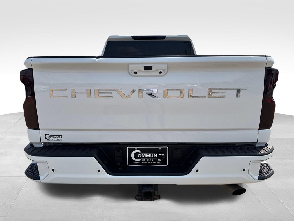 Used 2024 Chevrolet Silverado 2500 Custom w/ Custom Value Package AWD/4WD image 4