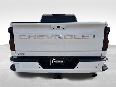 Used 2024 Chevrolet Silverado 2500 Custom w/ Custom Value Package AWD/4WD image 4