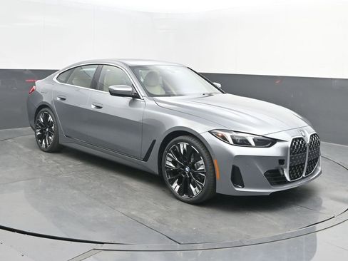 New 2026 BMW 430i w/ Premium Package image 9