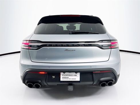 Certified 2025 Porsche Macan image 8