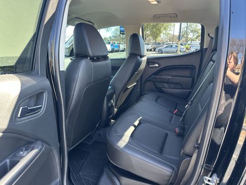 Used 2020 Chevrolet Colorado ZR2 w/ ZR2 Midnight Special Edition image 31