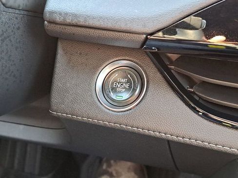 Used 2025 Buick Enclave Avenir w/ Super Cruise Package image 28